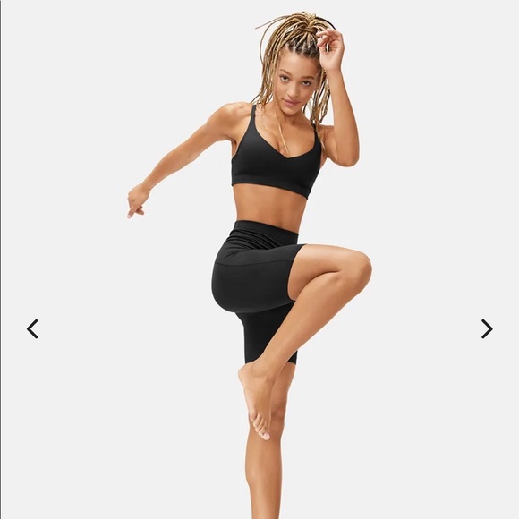 Outdoor Voices Flow Bralette - Picture 3 of 4